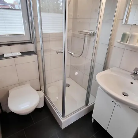 Achtern Diek 3 1 Reihe An Der Ostseeküste Kalifornien